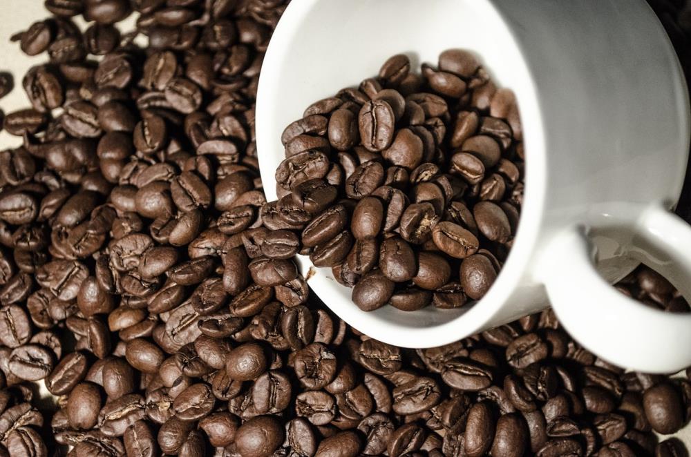 Come avviene la decaffeinizzazione del caffè