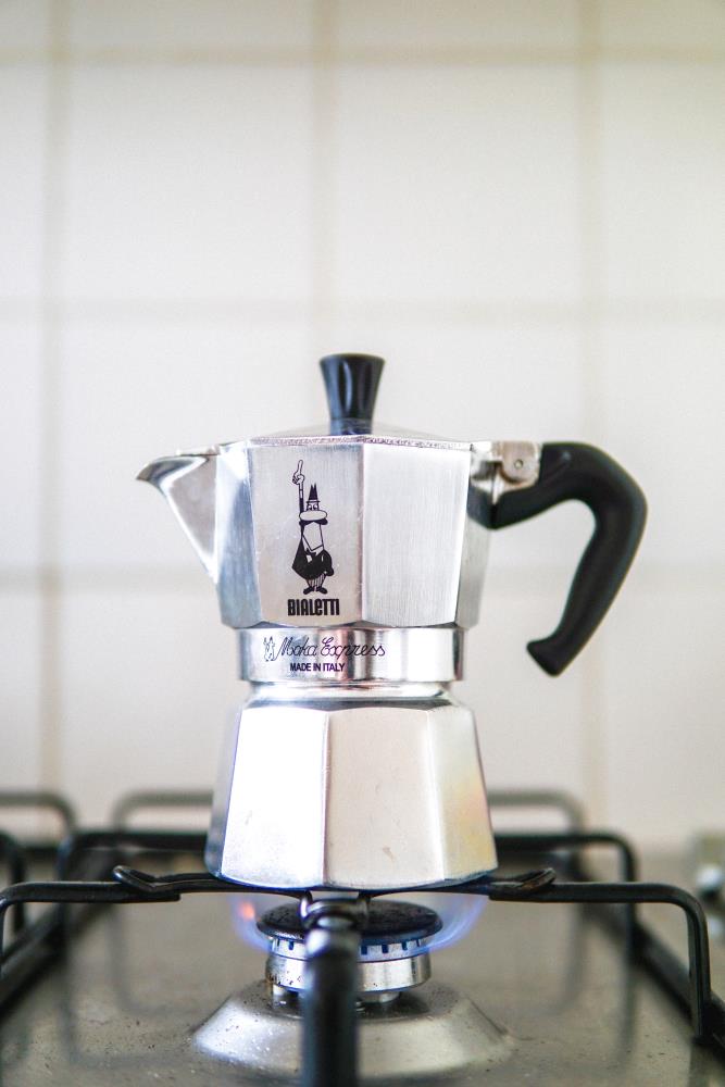 Ricetta base e consigli per estrarre il caffè con la Moka