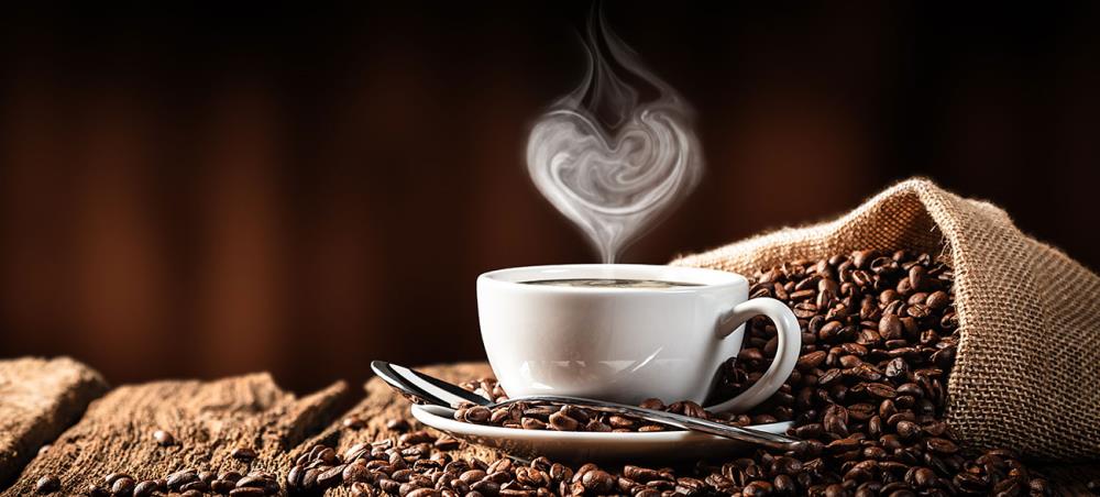 Proprietà e benefici del caffè: perché fa bene berlo